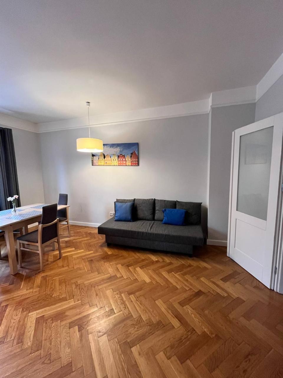 Z Apartment On Town Hall - Rynek Ratusz - 2 Rooms Wrocław Exteriör bild